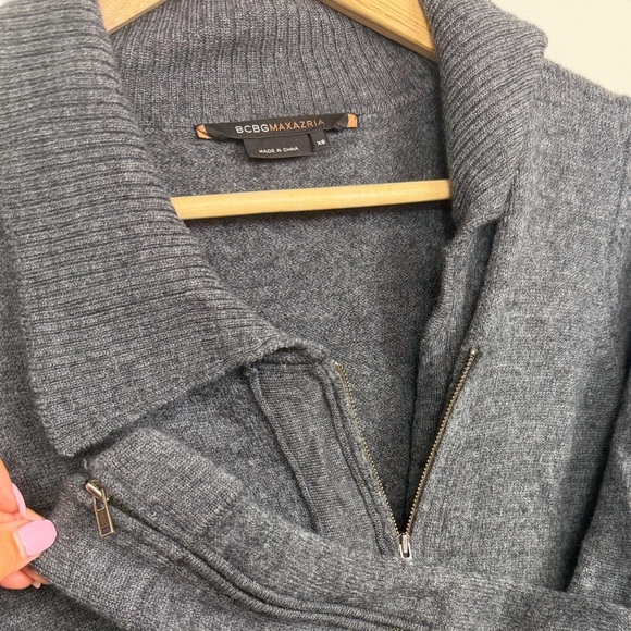 BCBGMAXAZRIA wool sweater - Picture 5 of 7